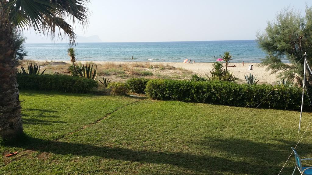Casa Vacanze Ibiscus Alcamo Marina Dış mekan fotoğraf