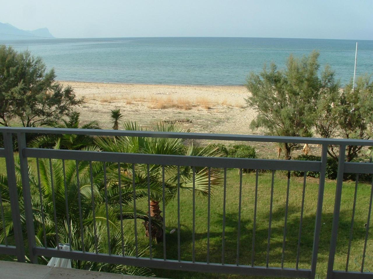 Casa Vacanze Ibiscus Alcamo Marina Dış mekan fotoğraf