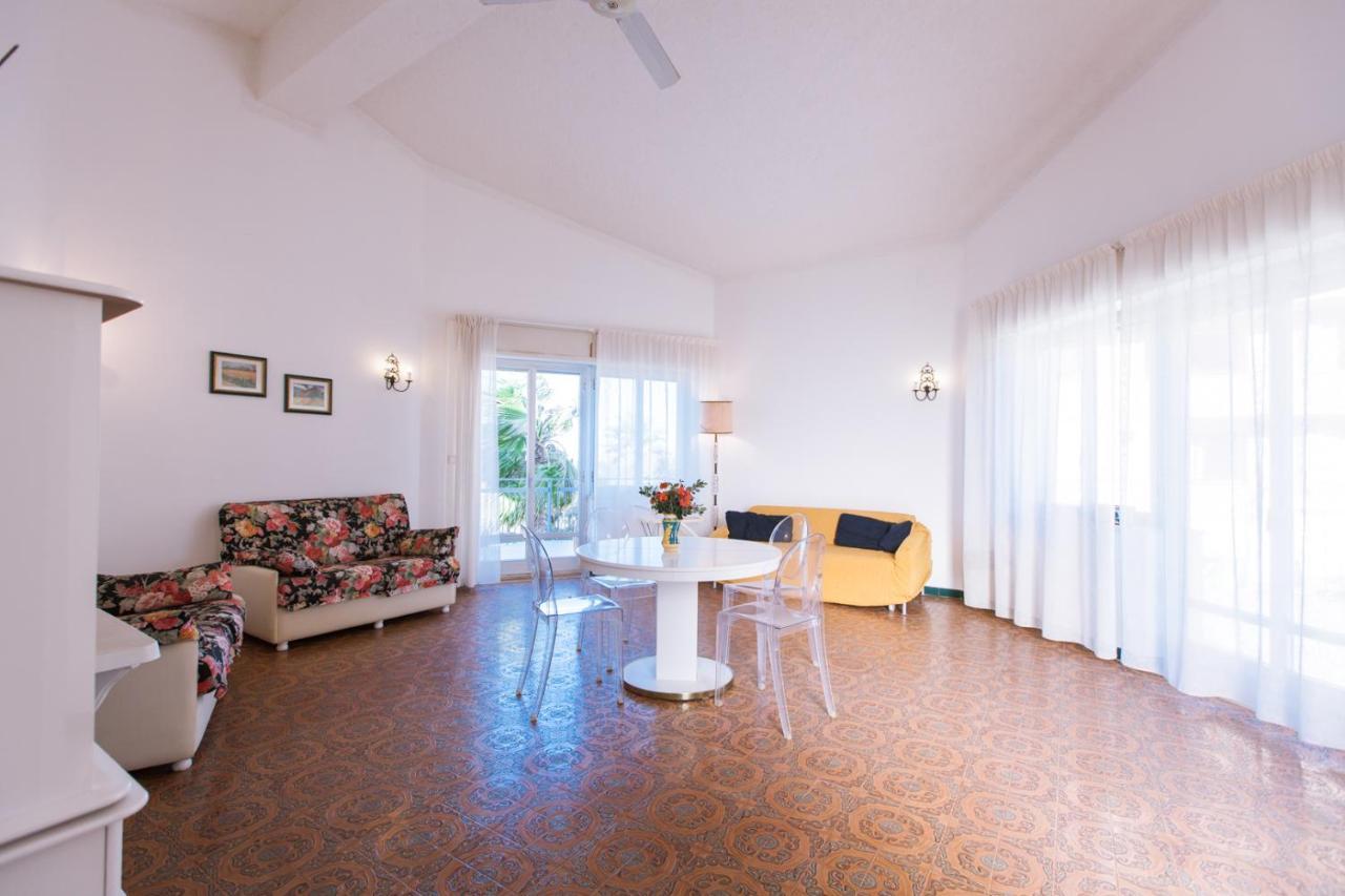 Casa Vacanze Ibiscus Alcamo Marina Dış mekan fotoğraf